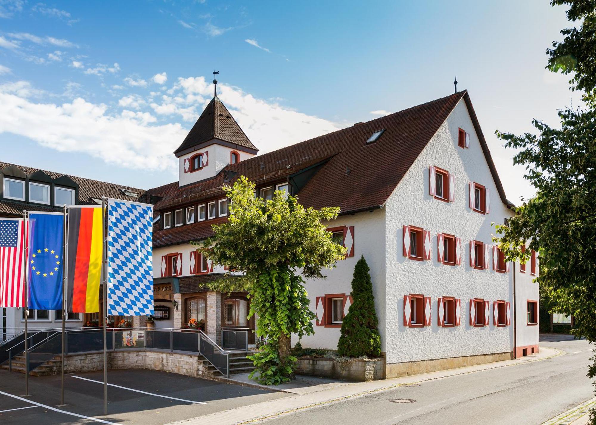 Wirtshaus & Hotel Goldener Greif Edelsfeld Exterior foto